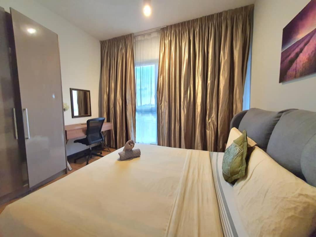 Regalia Suites Klcc View Rooftop Infinity Pool By Angkasa Homes Kuala Lumpur Zewnętrze zdjęcie