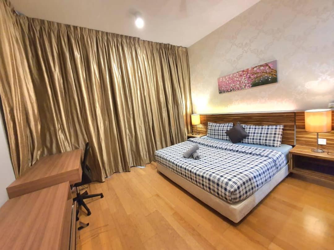 Regalia Suites Klcc View Rooftop Infinity Pool By Angkasa Homes Kuala Lumpur Zewnętrze zdjęcie