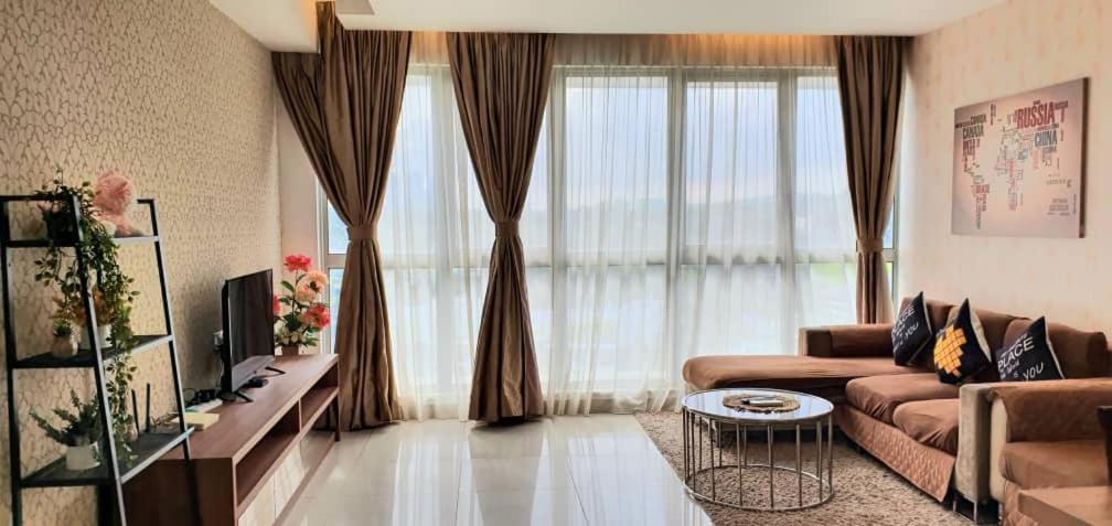 Regalia Suites Klcc View Rooftop Infinity Pool By Angkasa Homes Kuala Lumpur Zewnętrze zdjęcie